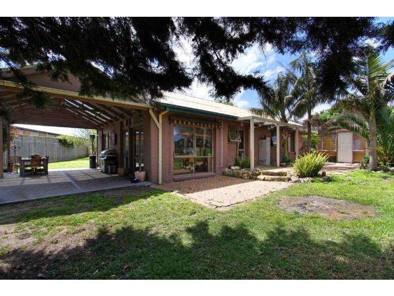 22 Lakeside Court, Safety Beach VIC 3936