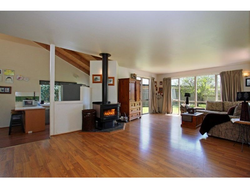 22 Lakeside Court, Safety Beach VIC 3936