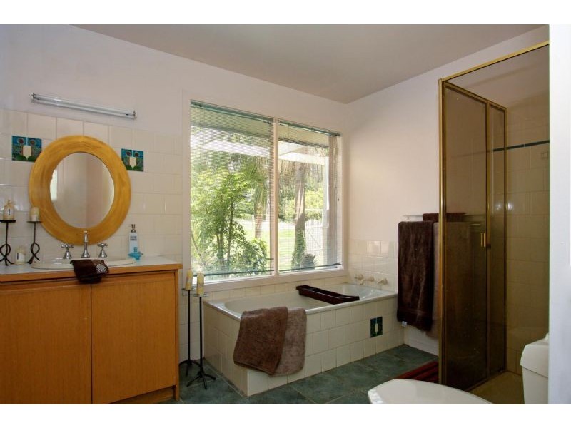 22 Lakeside Court, Safety Beach VIC 3936