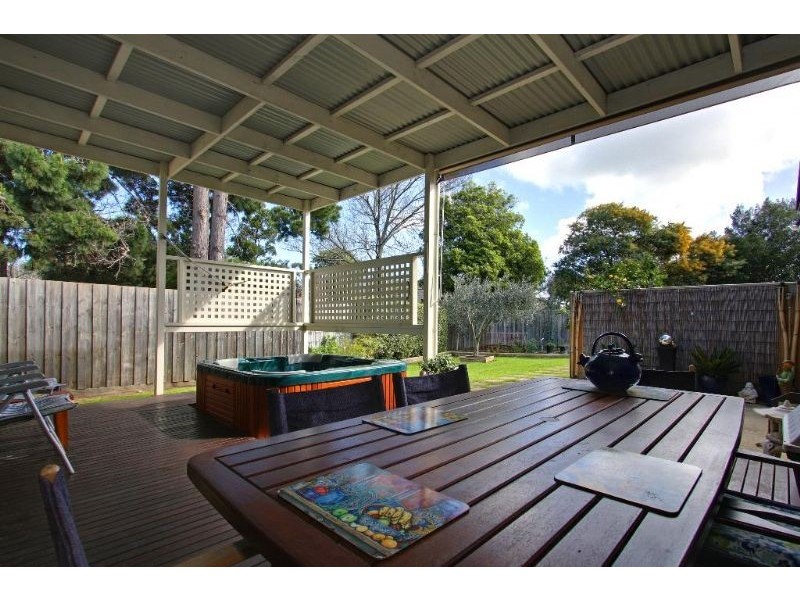 16A South Road, Mccrae VIC 3938