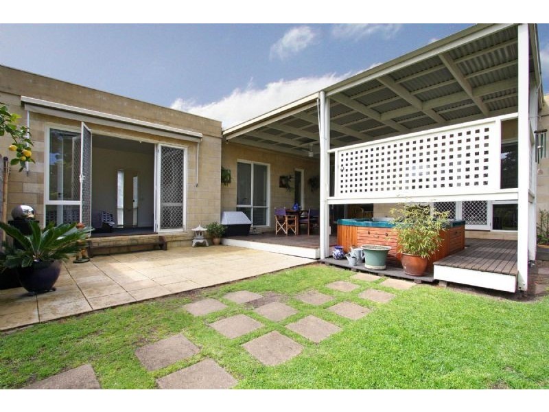 16A South Road, Mccrae VIC 3938