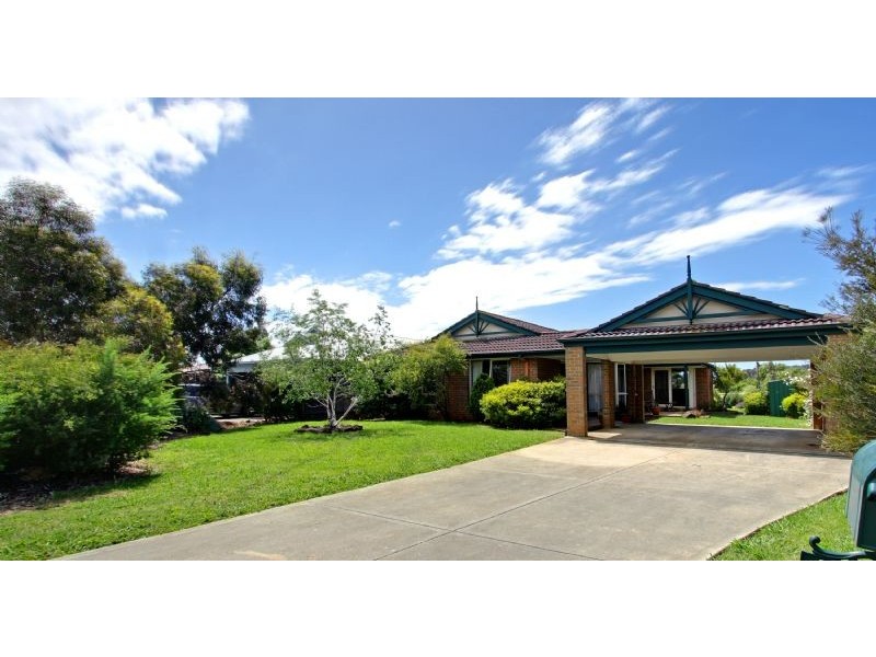 30 Lake View Drive, Safety Beach VIC 3936