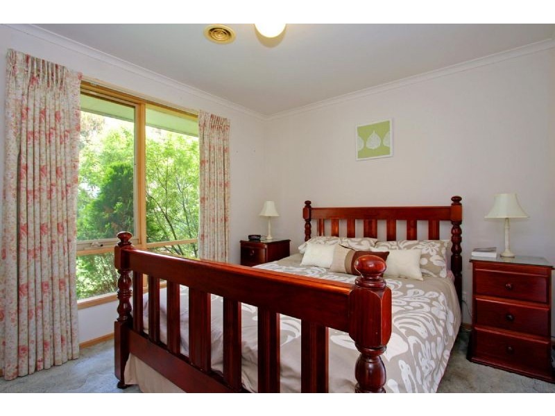 30 Lake View Drive, Safety Beach VIC 3936