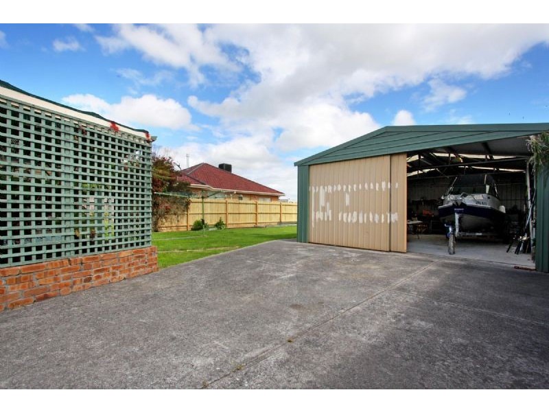 14 Frank Street, Safety Beach VIC 3936