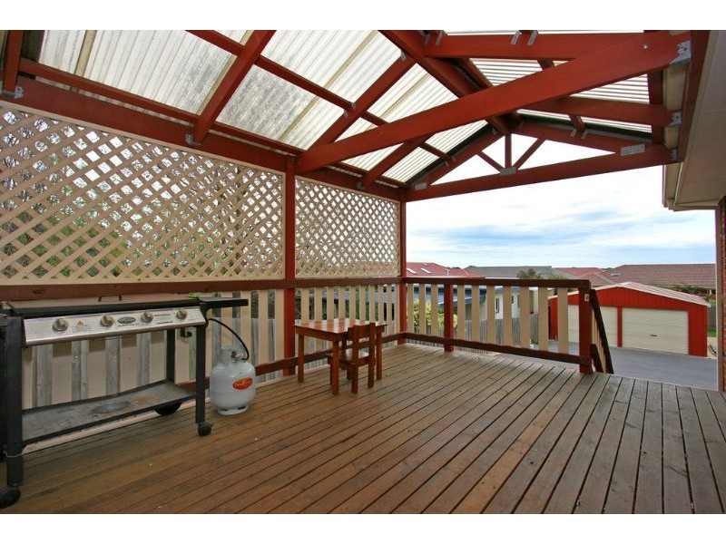 62 Barragowa Drive, Rosebud West VIC 3940