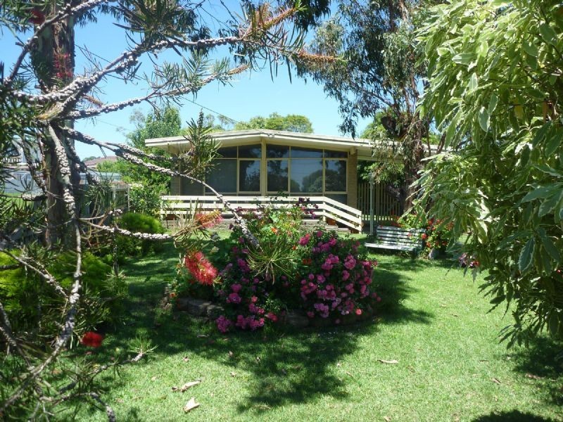 111 Palmerston Avenue, Dromana VIC 3936