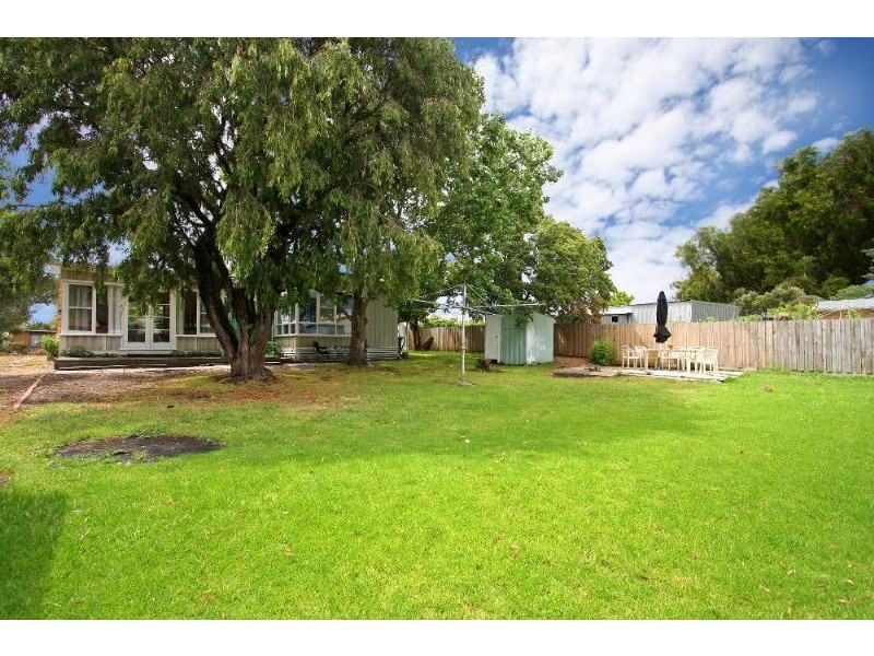 1 Joan Avenue, Dromana VIC 3936