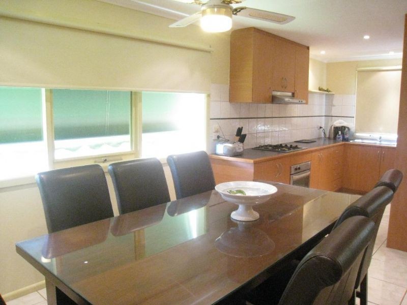 8 Canna Street, Dromana VIC 3936