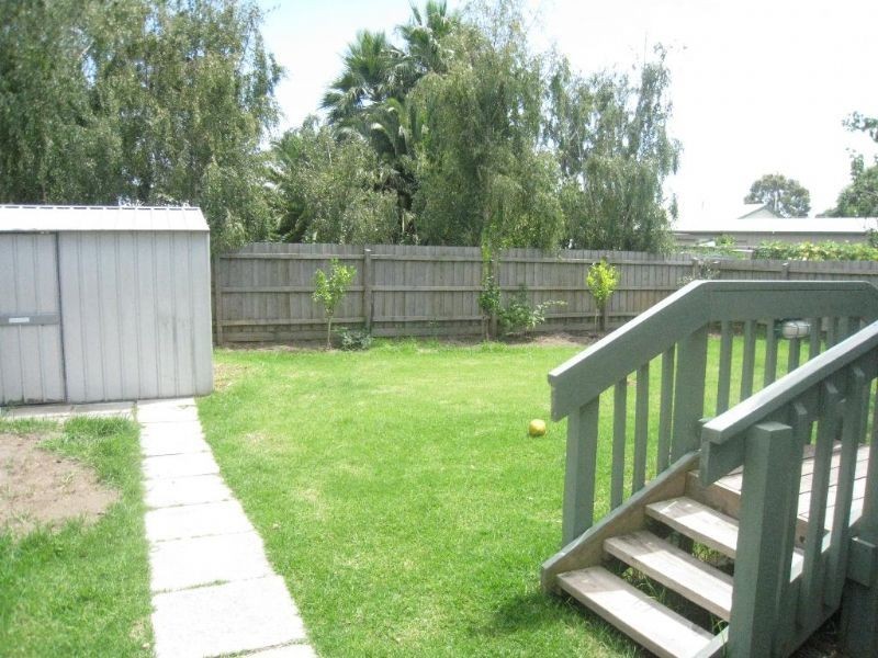 8 Canna Street, Dromana VIC 3936