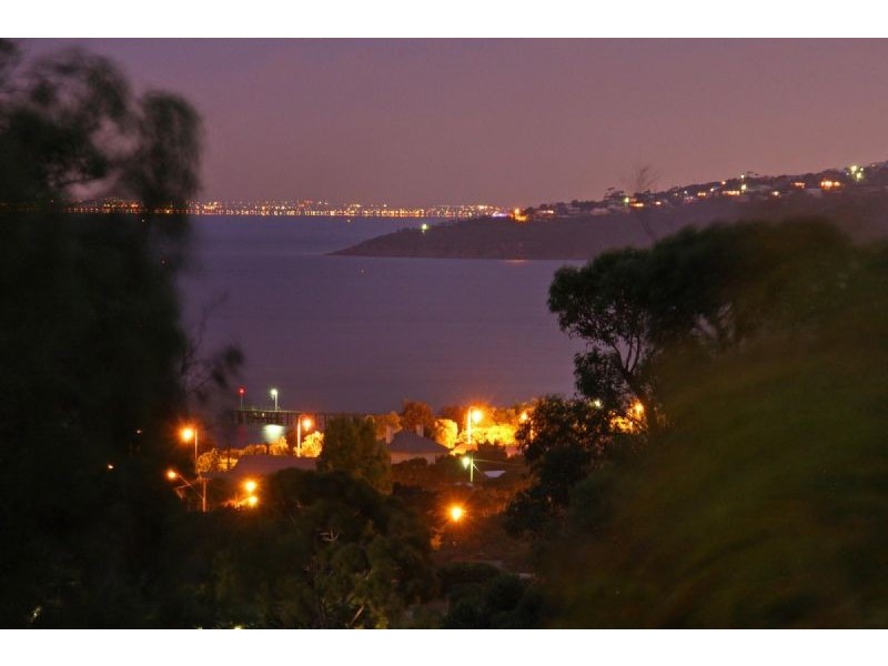 18 Edith Place, Dromana VIC 3936