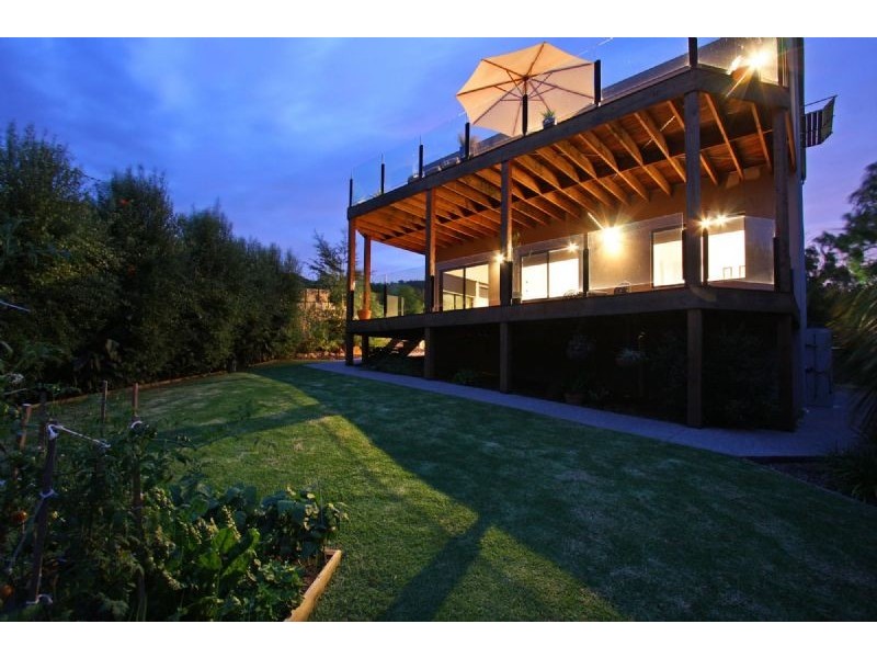 18 Edith Place, Dromana VIC 3936