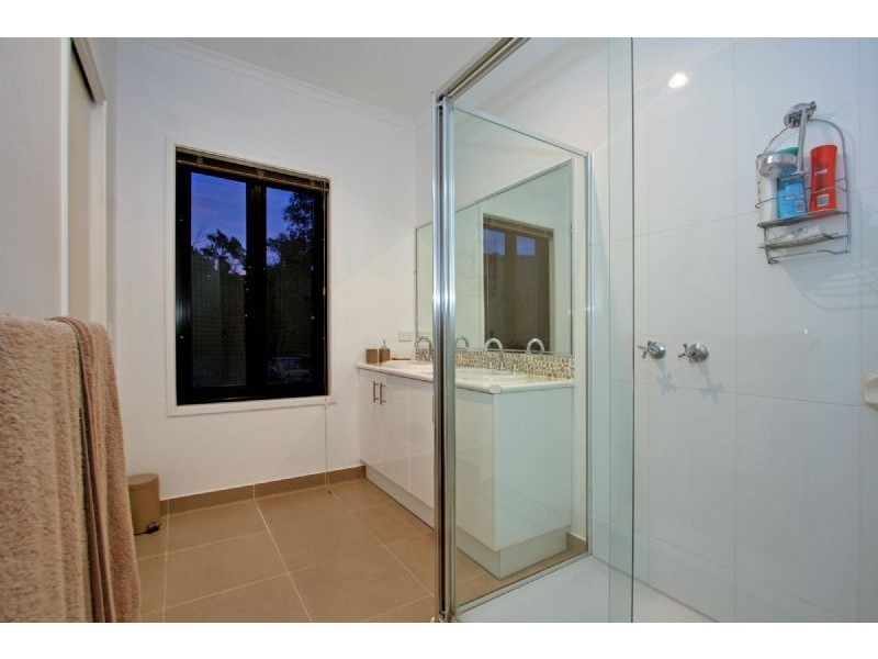 18 Edith Place, Dromana VIC 3936