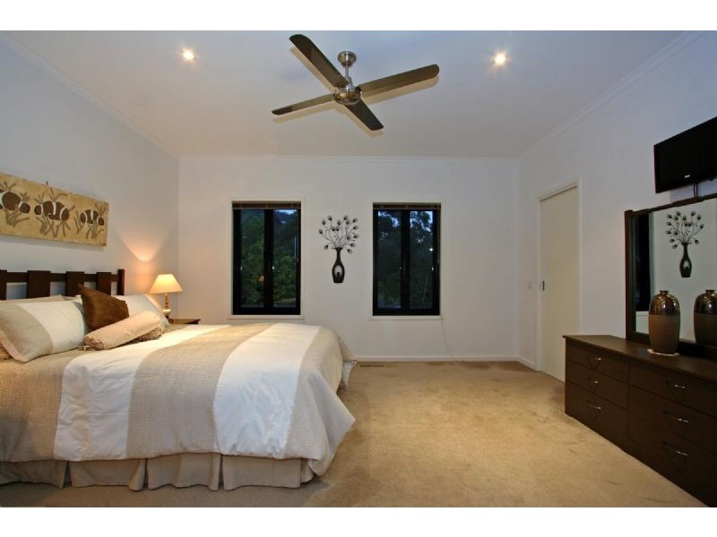 18 Edith Place, Dromana VIC 3936