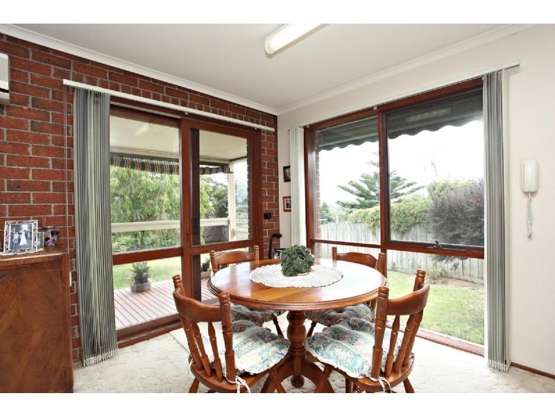 16 Armstrong Road, Mccrae VIC 3938