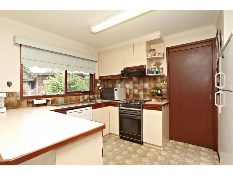 16 Armstrong Road, Mccrae VIC 3938