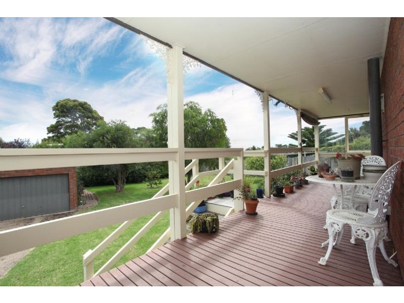 16 Armstrong Road, Mccrae VIC 3938