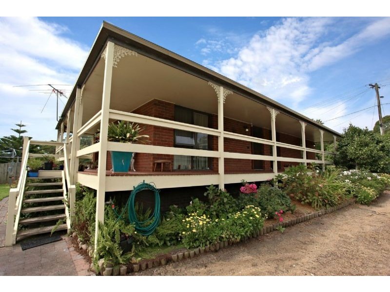 16 Armstrong Road, Mccrae VIC 3938