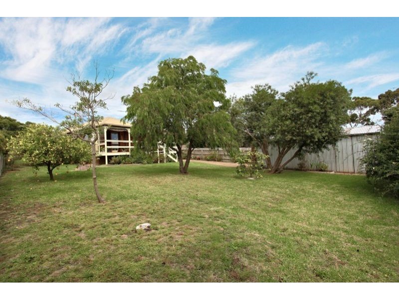 16 Armstrong Road, Mccrae VIC 3938