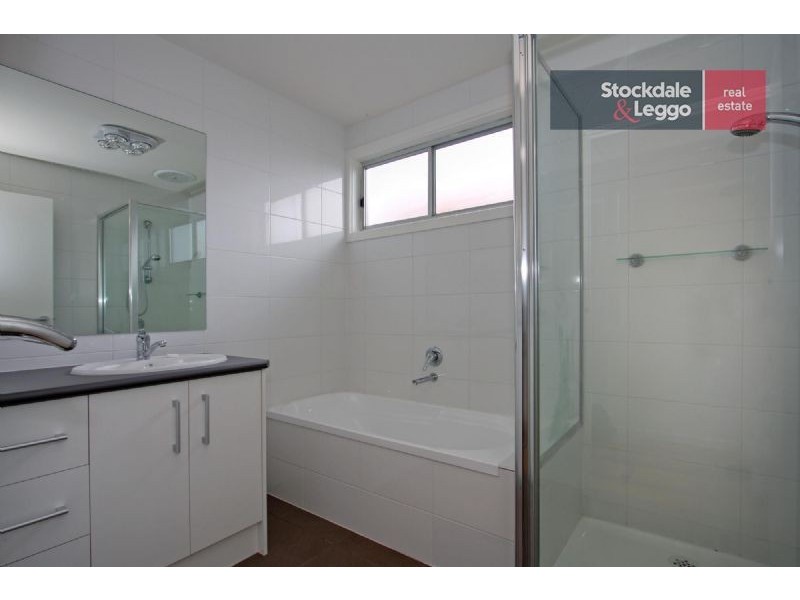 4 Rainier Avenue, Dromana VIC 3936