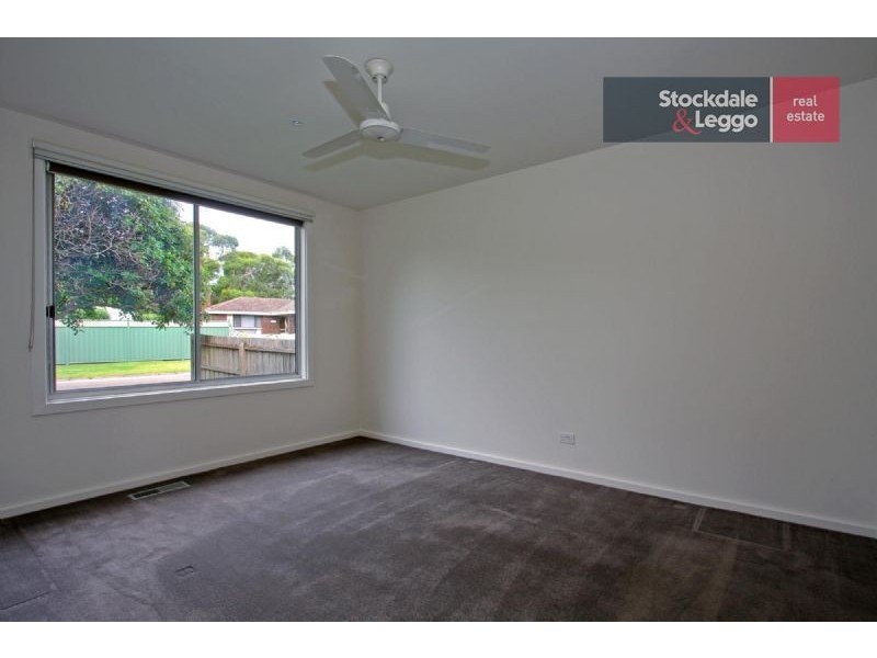 4 Rainier Avenue, Dromana VIC 3936