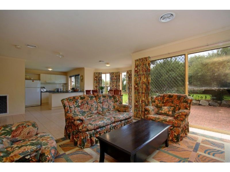 45 Victoria Street, Safety Beach VIC 3936