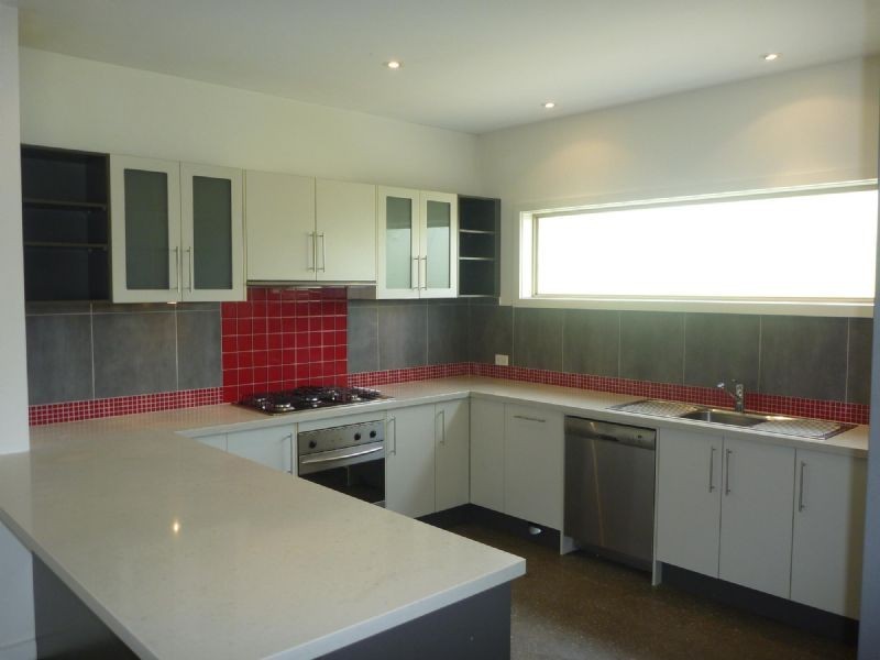 28 Somerset Place, Safety Beach VIC 3936