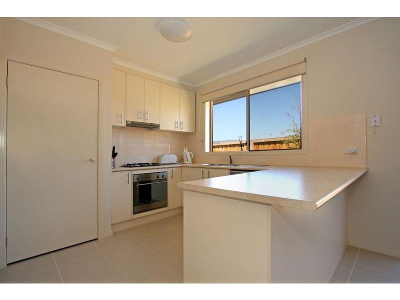 1/102B Country Club Drive, Safety Beach VIC 3936