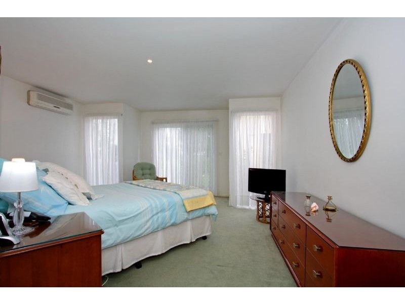 23 Lake View Drive, Safety Beach VIC 3936