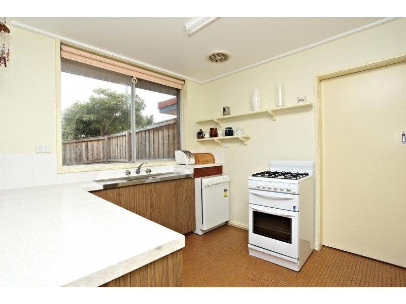 1/5 Joan Avenue, Dromana VIC 3936