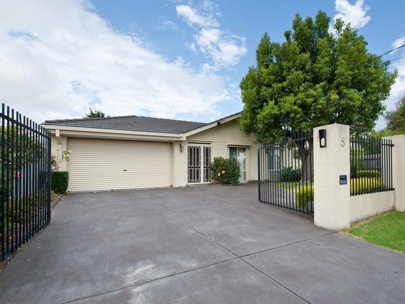 5 Beachurst Avenue, Dromana VIC 3936