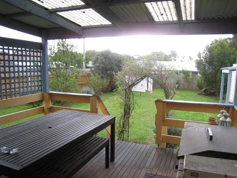 14 Basil Street, Dromana VIC 3936