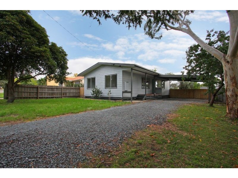 4 Rainier Avenue, Dromana VIC 3936