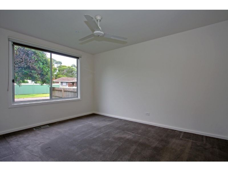 4 Rainier Avenue, Dromana VIC 3936