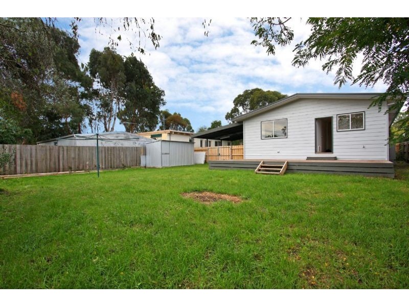 4 Rainier Avenue, Dromana VIC 3936