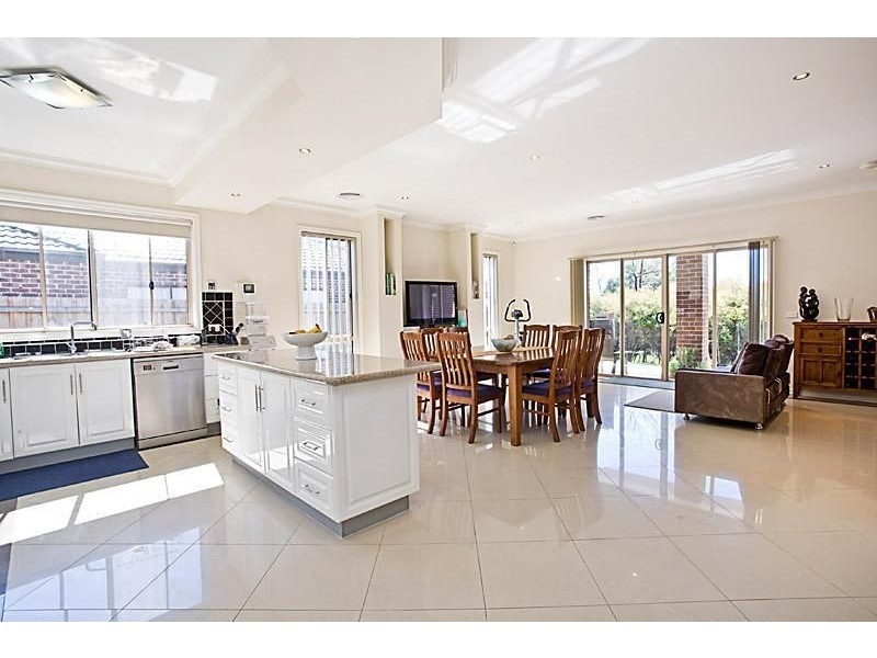 16 Mariner Place, Safety Beach VIC 3936