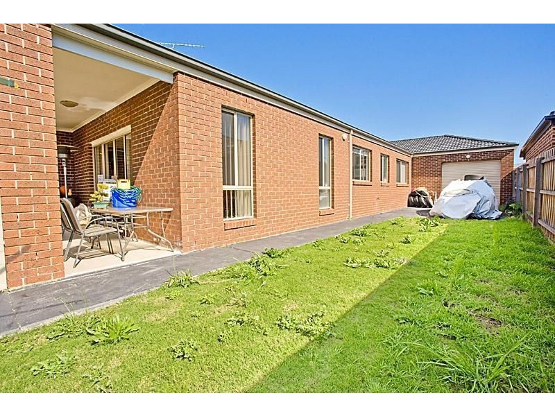 16 Mariner Place, Safety Beach VIC 3936