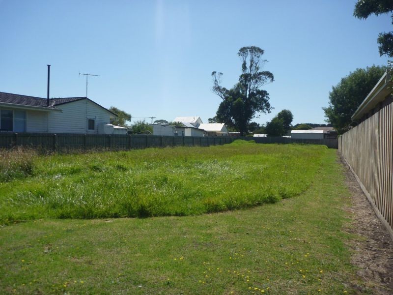 11 Palm Grove, Dromana VIC 3936