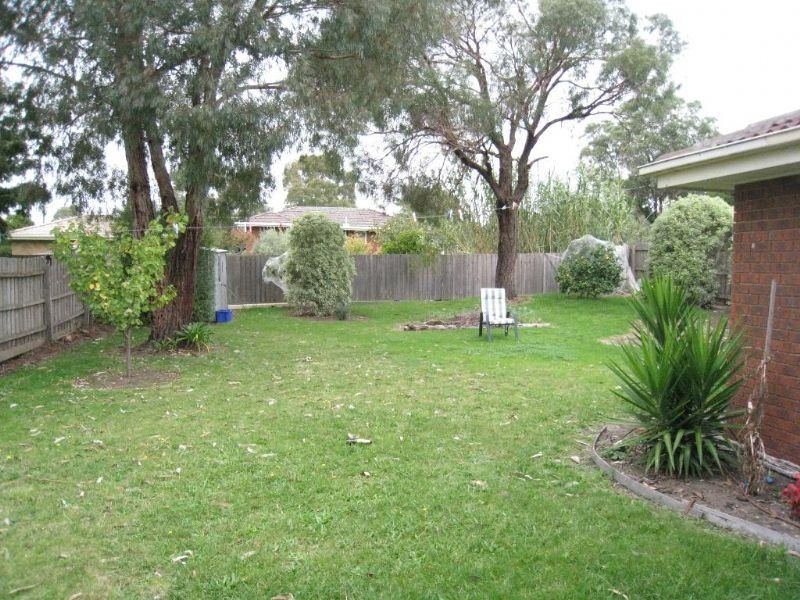 9 Lombardy Avenue, Dromana VIC 3936