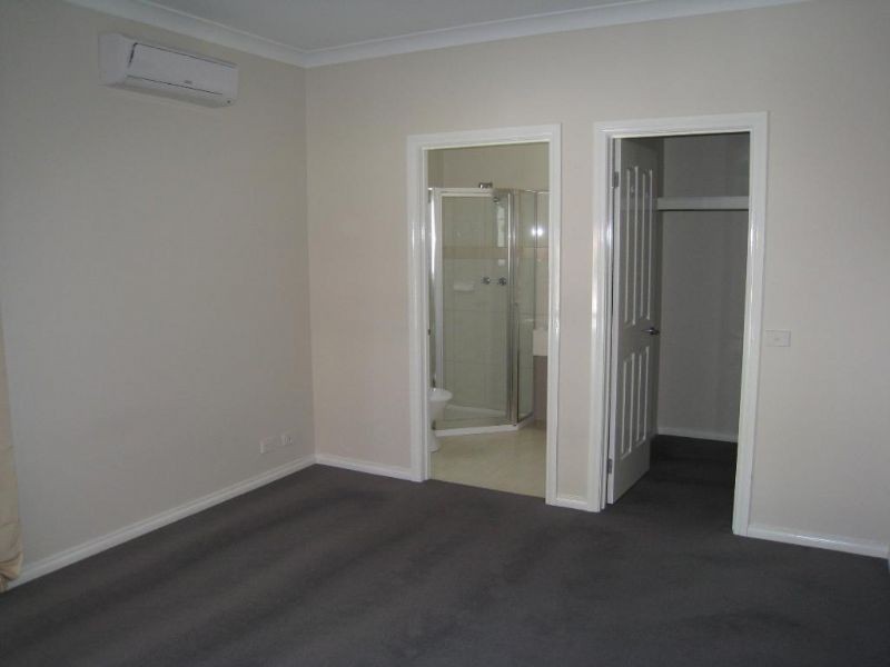 1/2 Watson Avenue, Dromana VIC 3936