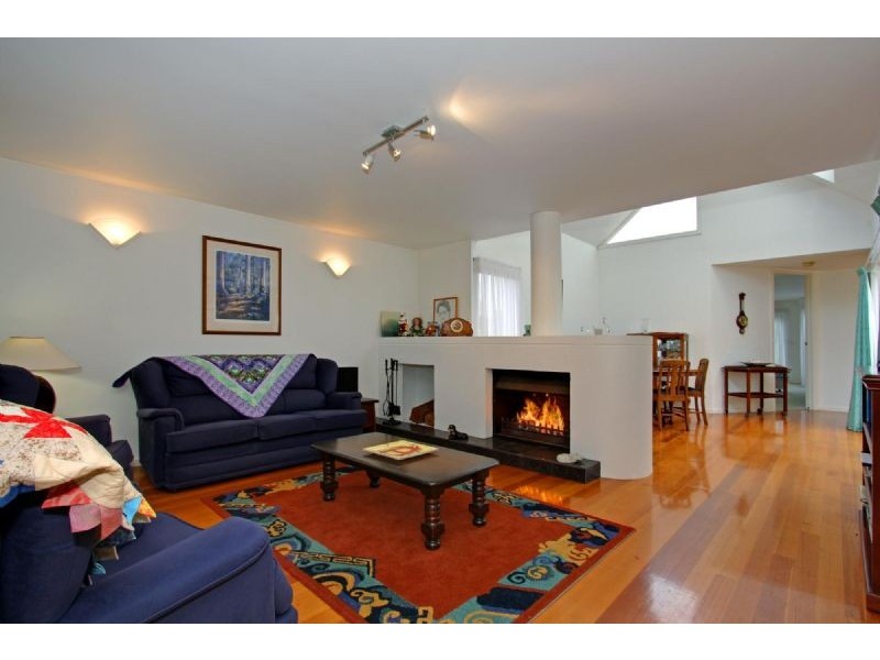 23 Lake View Drive, Safety Beach VIC 3936