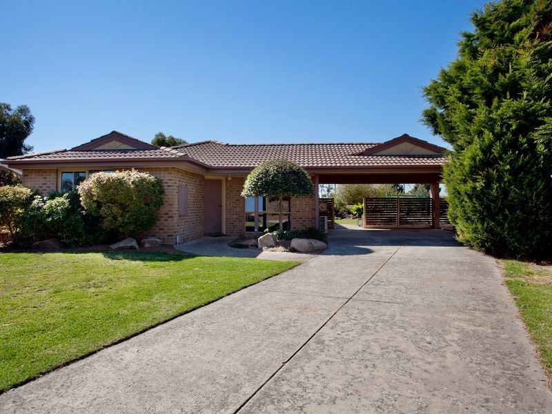 52 Golf Course Lane, Safety Beach VIC 3936