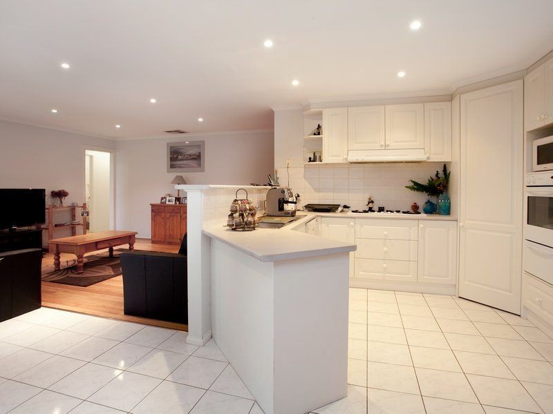 4 Victoria Crescent, Safety Beach VIC 3936