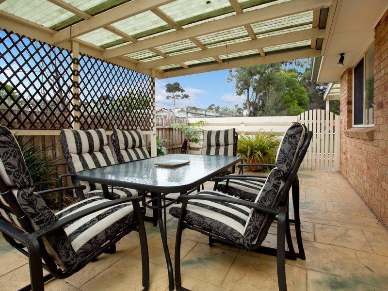 4 Victoria Crescent, Safety Beach VIC 3936