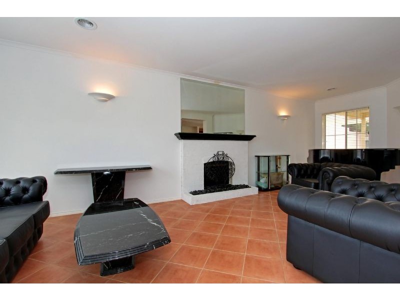 6 Twilight Place, Safety Beach VIC 3936