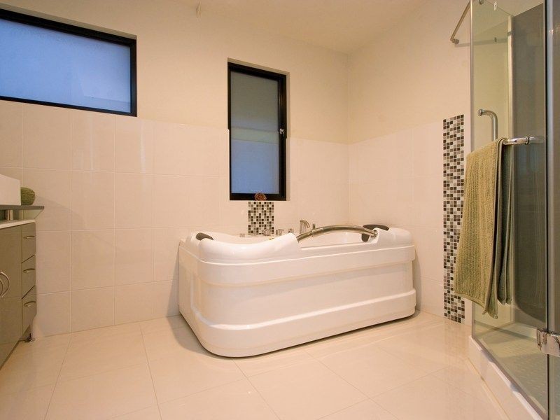 278 Dromana Parade, Safety Beach VIC 3936