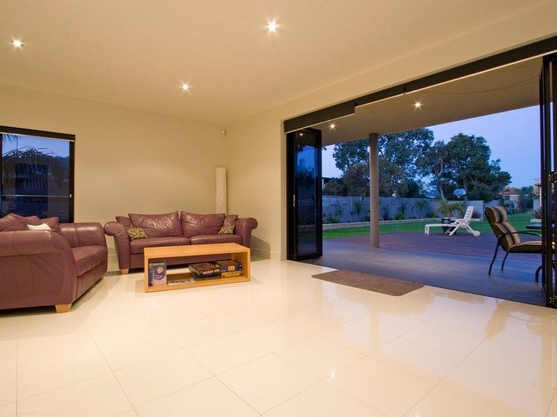 278 Dromana Parade, Safety Beach VIC 3936