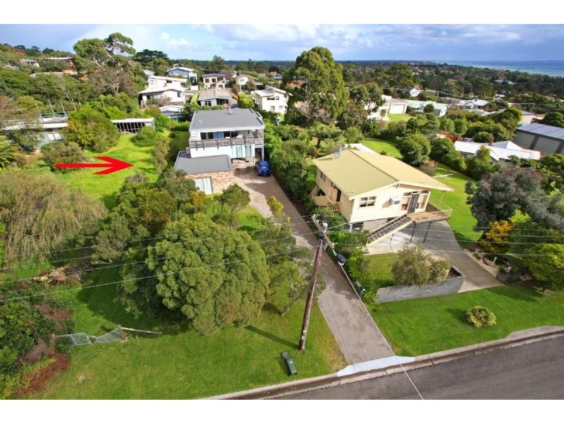28 Charles Street, Mccrae VIC 3938