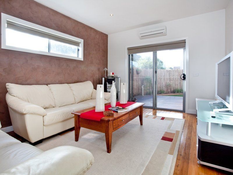 1/45 The Avenue, Mccrae VIC 3938