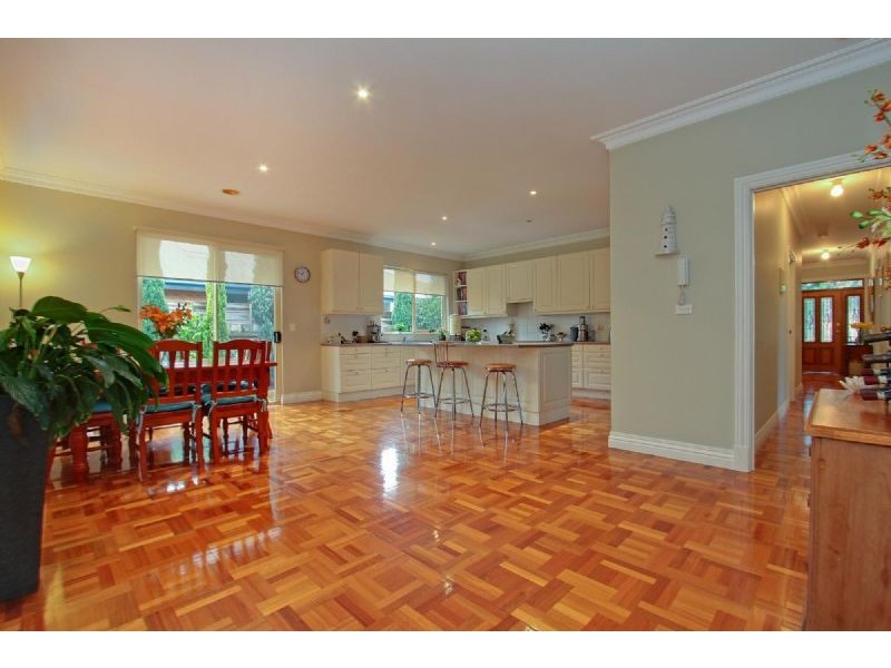 1 Ellinbank Crescent, Mornington VIC 3931