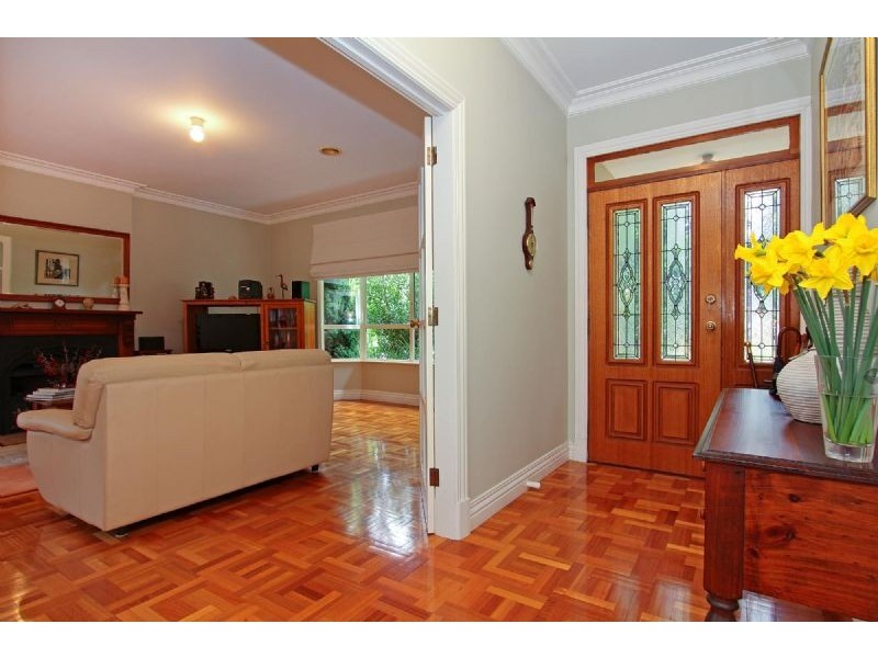 1 Ellinbank Crescent, Mornington VIC 3931